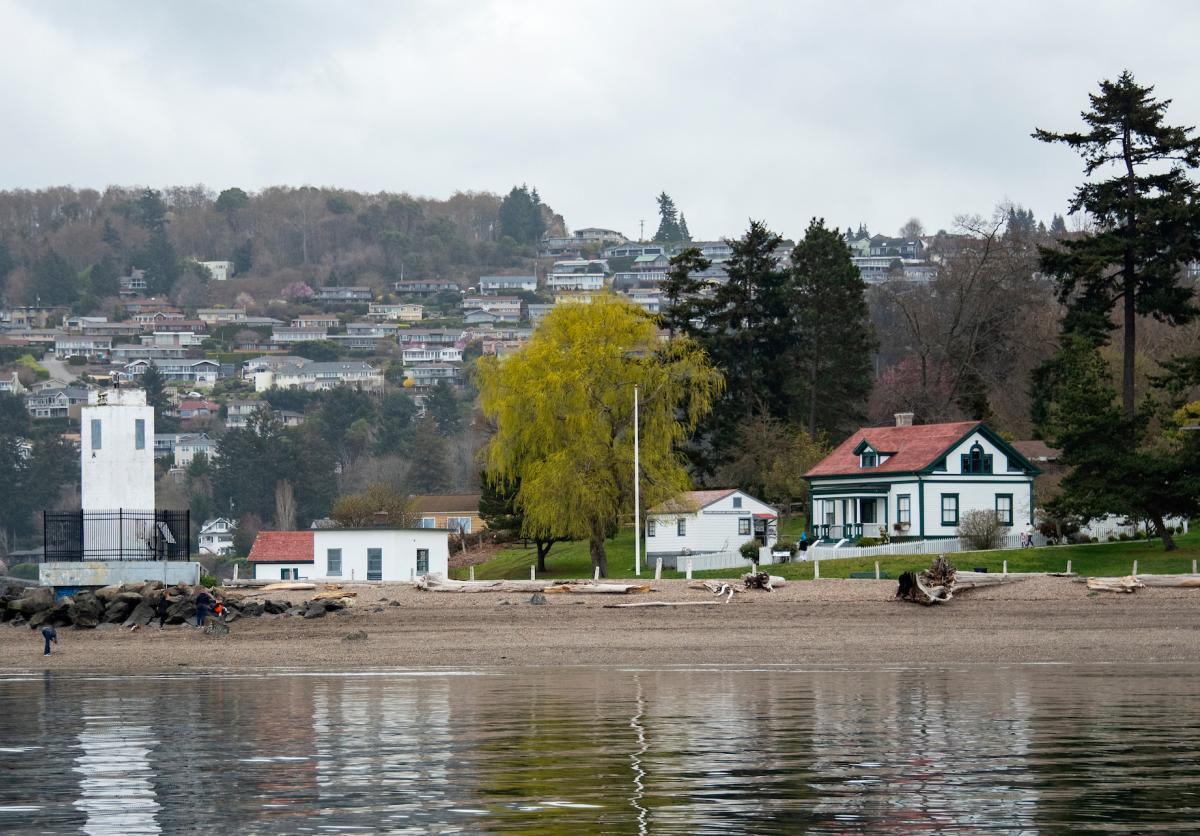 photo of lighthouse 